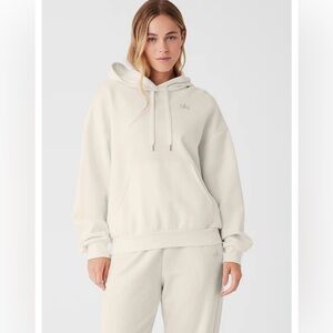 Alo Yoga Accolade Hoodie